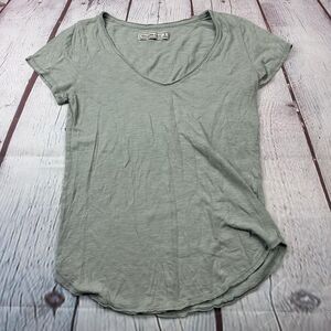Abercrombie & Fitch Shirt Womens Small Green V Neck Short Sleeve Curved Hem
